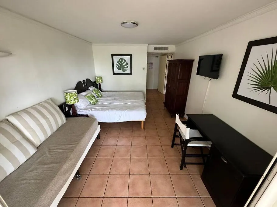 Le Flora, 2 Chambres, Vue Mer Courcelles 0*,